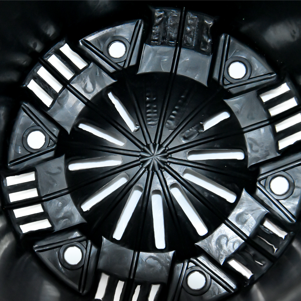 Прочные черные цветные растения для детских садов для пересадки растений