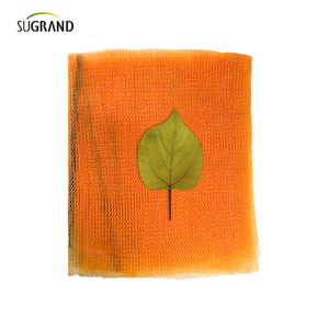 Белая пластиковая конструкция 80gsm